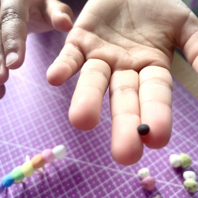 Foam clay : mini boule pour les details