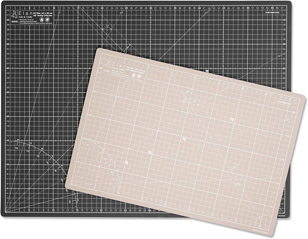 tapis decoupe noir gris